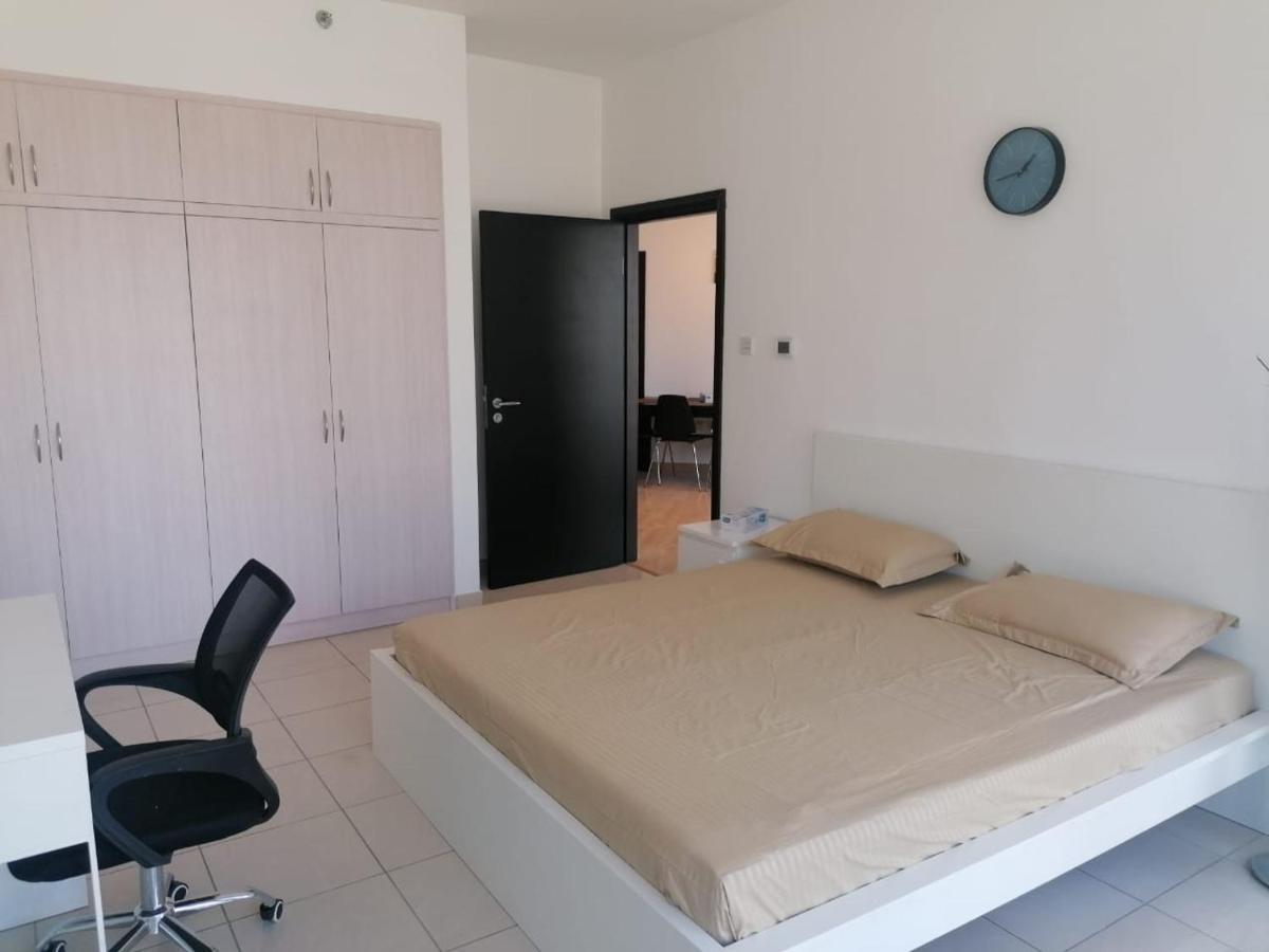 La Riviera Apartment Дубай Екстериор снимка