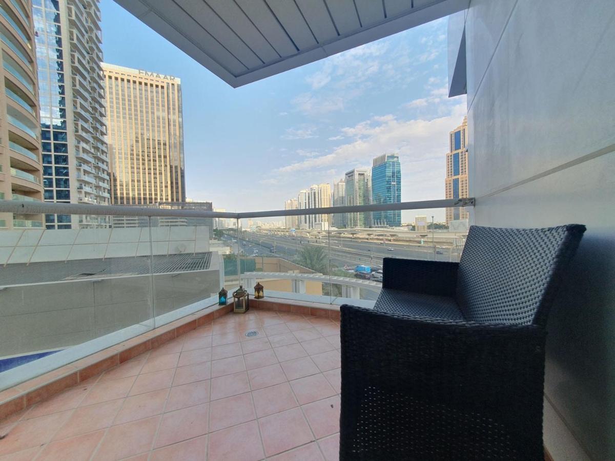 La Riviera Apartment Дубай Екстериор снимка