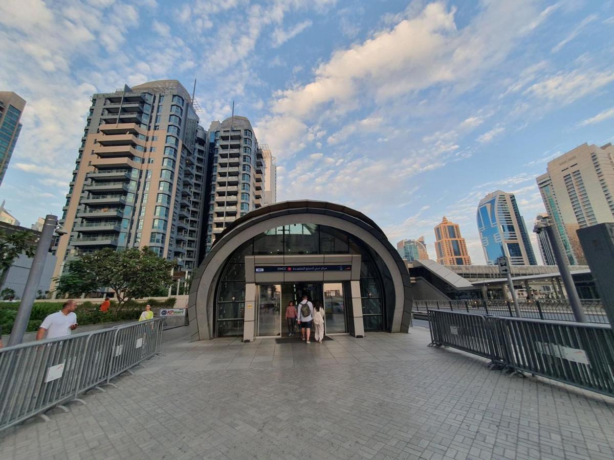 La Riviera Apartment Дубай Екстериор снимка